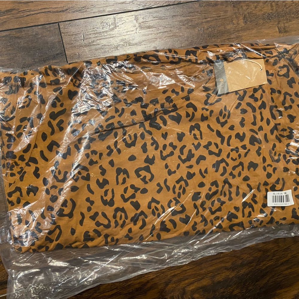 Kyte Baby Women’s Nutmeg Big Leopard Joggers